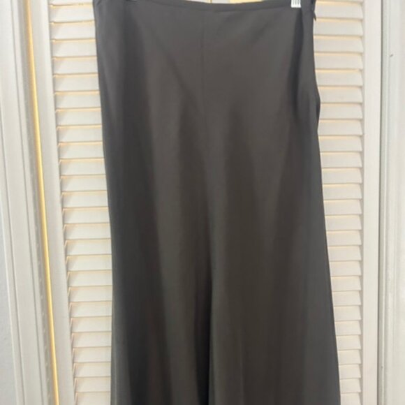 Eileen Fisher midi-length grey skirt with soft sheen, pp. - Picture 2 of 6